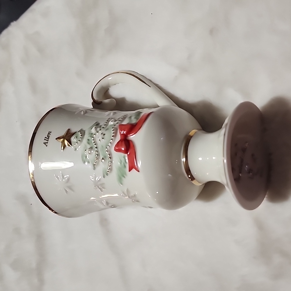 VINTAGE  LENOX VERY MERRY PERSONALIZED MUG.